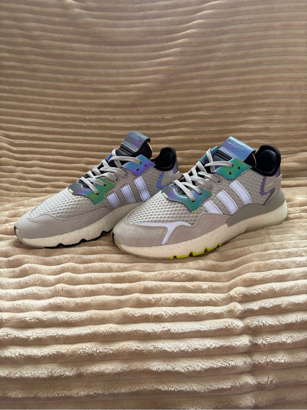 adidas Light Gray Sneakers with Iridescent Green-Purple Accents